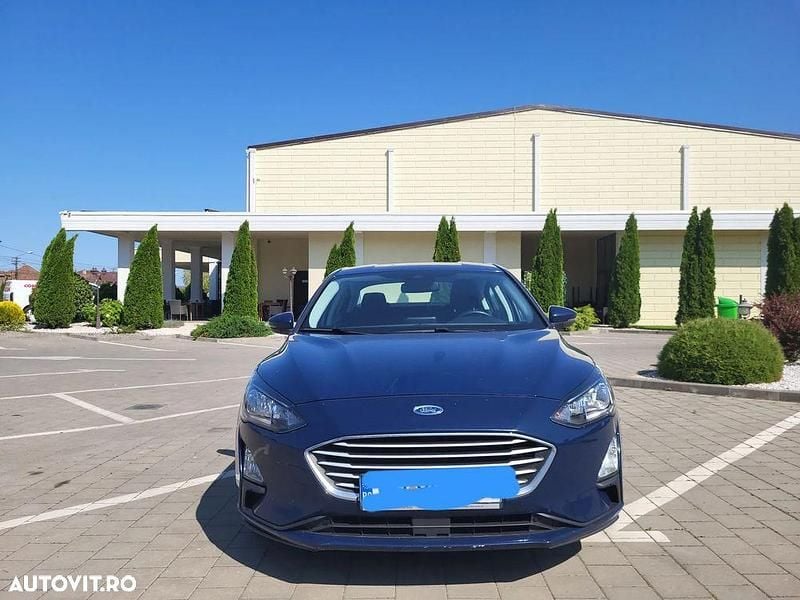 Albastru Utilizat 2019 Ford Focus Trend Berlinǎ | 12.250 EUR (Scump) - Imagine 1/4