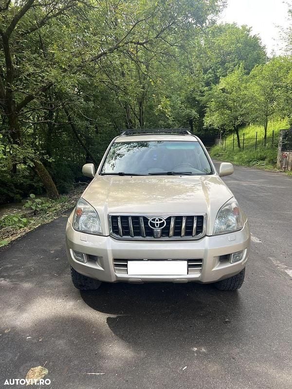 Culoarebej Utilizat 2008 Toyota Land Cruiser SUV | 15.000 EUR (Preț OK) - Imagine 1/4