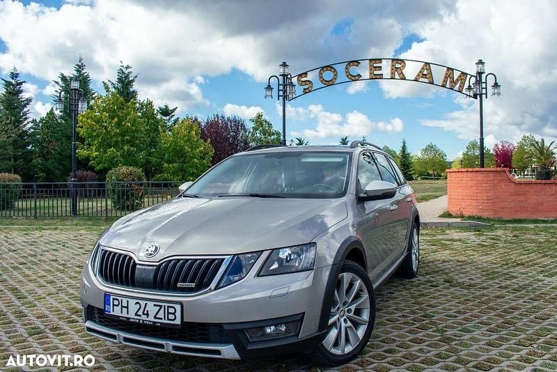 Culoaregri Utilizat 2019 Skoda Octavia Break | 13.000 EUR (Preț bun) - Imagine 1/4