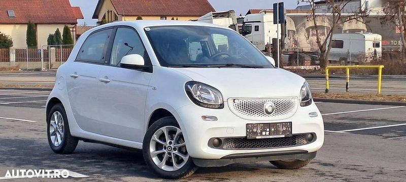 Culoarealb Utilizat 2016 Smart ForFour | 5.490 EUR - Imagine 1/4