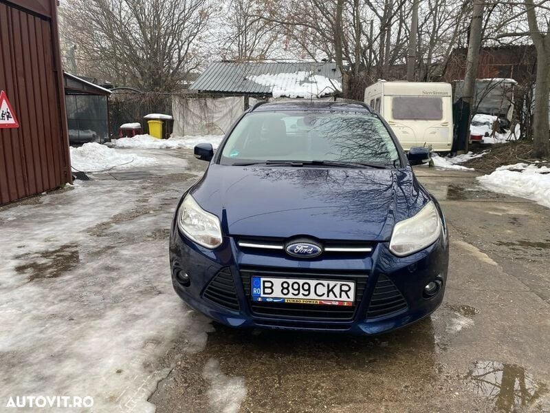 Albastru Utilizat 2012 Ford Focus Break | 4.500 EUR (Preț OK) - Imagine 1/4