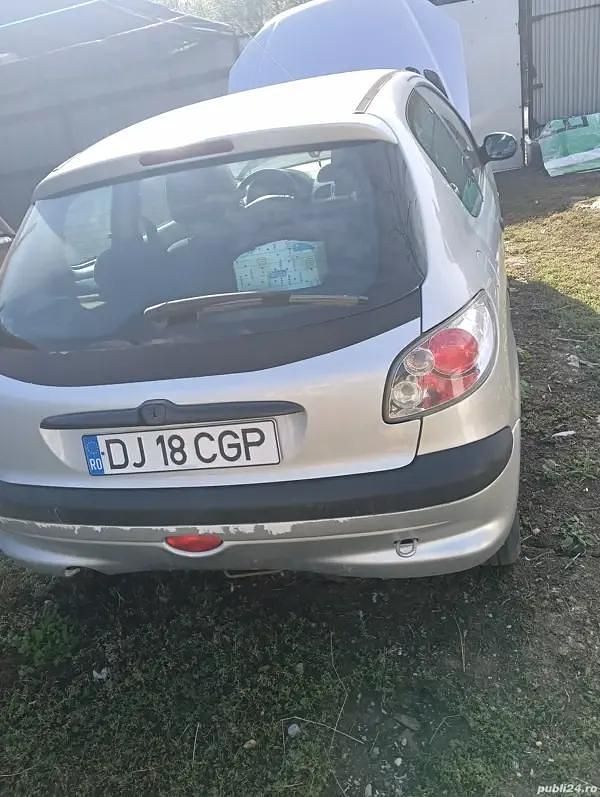 Utilizat 2002 Peugeot 206 Coupe | 1.250 EUR - Imagine 1/4