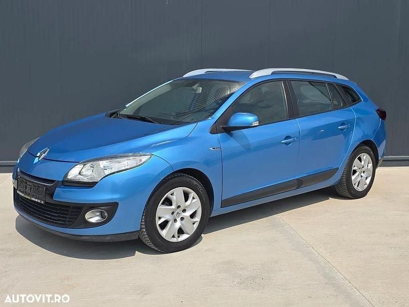 Albastru Second-hand 2012 Renault Mégane GrandTour Expression Break | 4.850 EUR (Preț OK) - Imagine 1/4