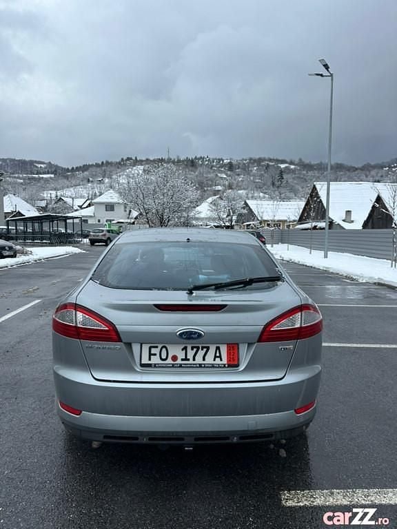 Second-hand Ford Mondeo Titanium 140 CP (102 kW) 2008 Culoaregri Hatchback