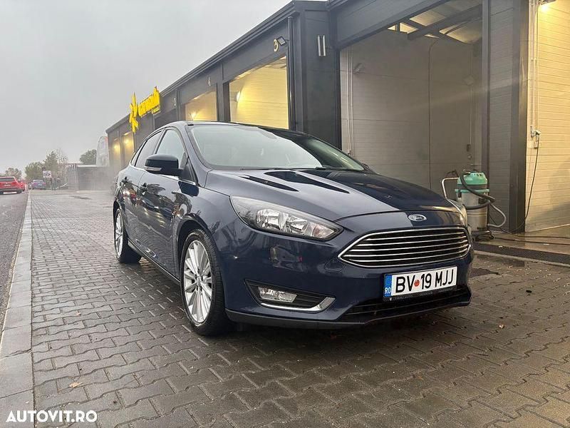 Culoarealbastru Utilizat 2016 Ford Focus Titanium Berlinǎ | 8.000 EUR (Super Preț) - Imagine 1/4