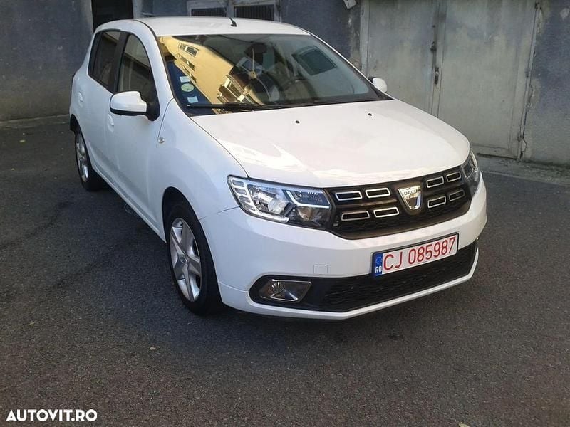 Alb Utilizat 2019 Dacia Sandero Lauréate Hatchback | 7.250 EUR (Preț bun) - Imagine 1/4