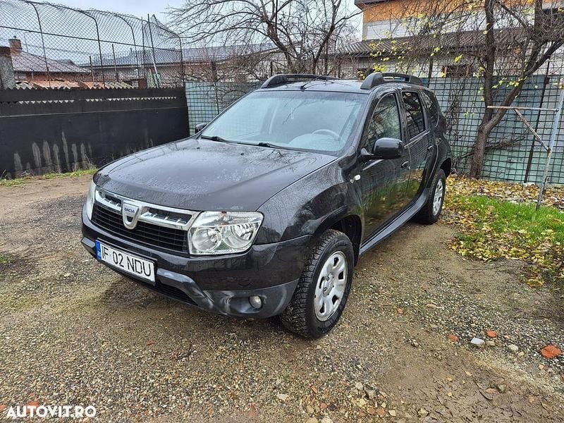 Culoarenegru Utilizat 2011 Dacia Duster SUV | 5.600 EUR (Preț bun) - Imagine 1/4