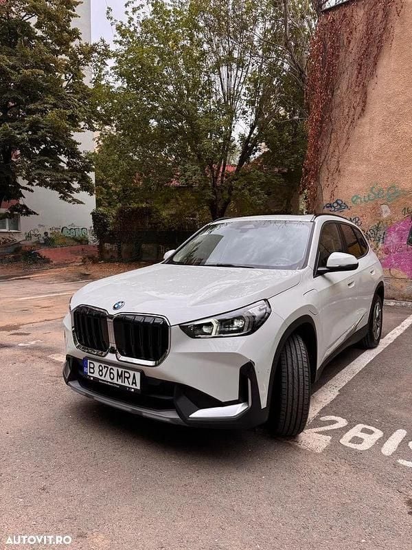Culoarealb Utilizat 2024 BMW X1 Comfort Edition SUV | 50.000 EUR - Imagine 1/4