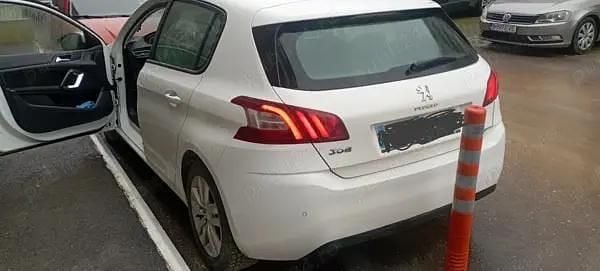 Second-hand Peugeot 308 68 CP (50 kW) 2013 Berlinǎ