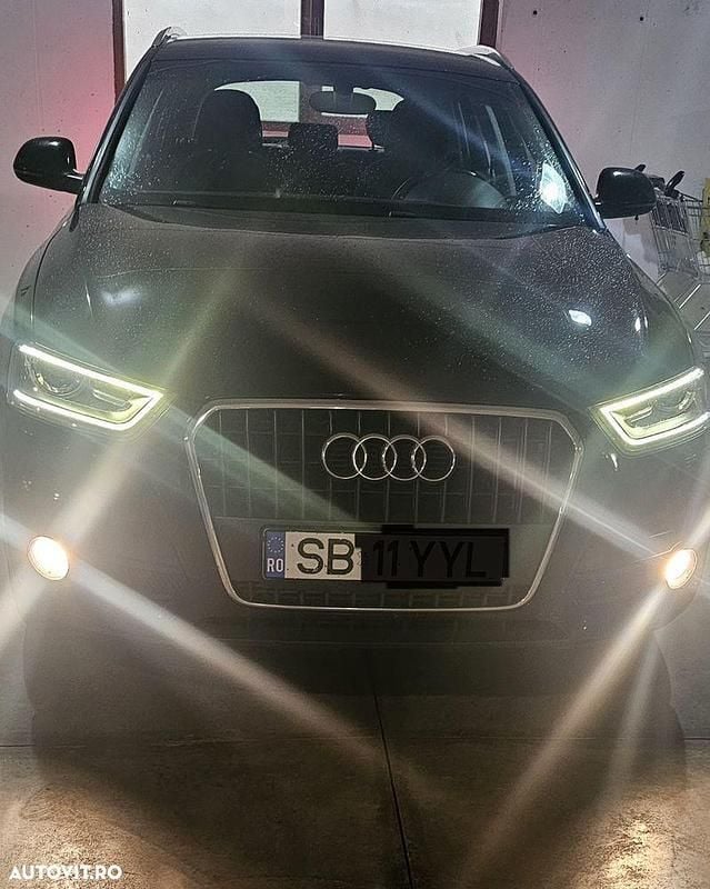 Culoarenegru Utilizat 2013 Audi Q3 SUV | 12.000 EUR (Preț OK) - Imagine 1/4