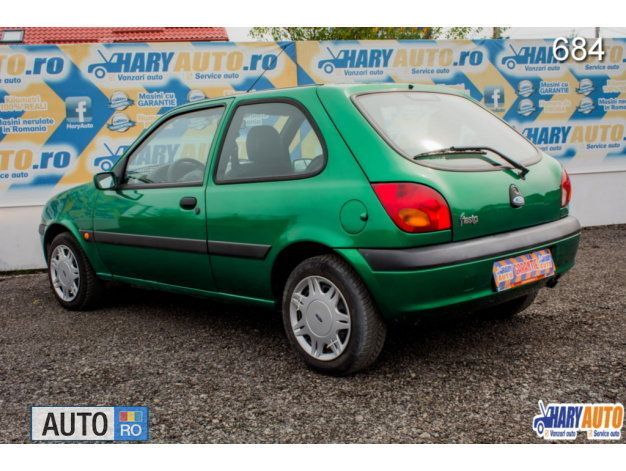Second-hand Ford Fiesta 75 CP (55 kW) 2001 Verde Hatchback