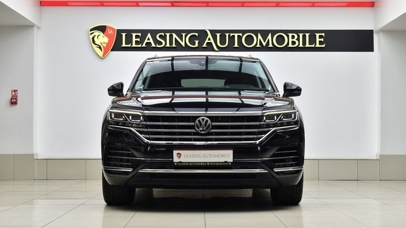 Second-hand VW Touareg Atmosphere 286 CP (210 kW) 2018 Negru SUV