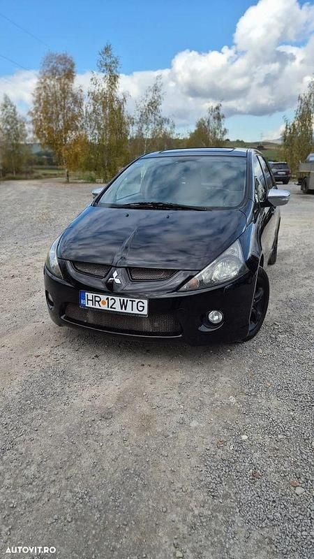 Culoarenegru Utilizat 2006 Mitsubishi Grandis Intense Monovolum | 3.250 EUR - Imagine 1/4