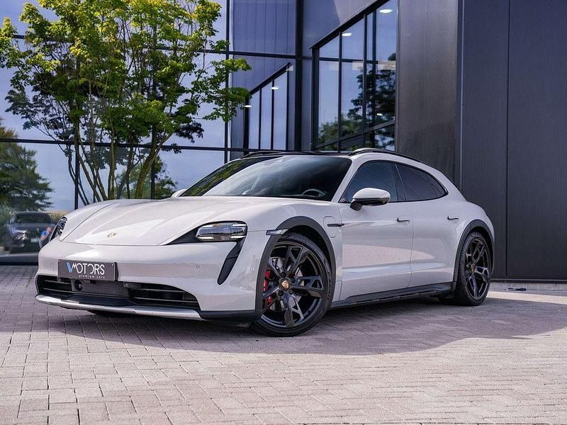Utilizat 2023 Porsche Taycan Cross Turismo Berlinǎ | 85.813 EUR - Imagine 1/1