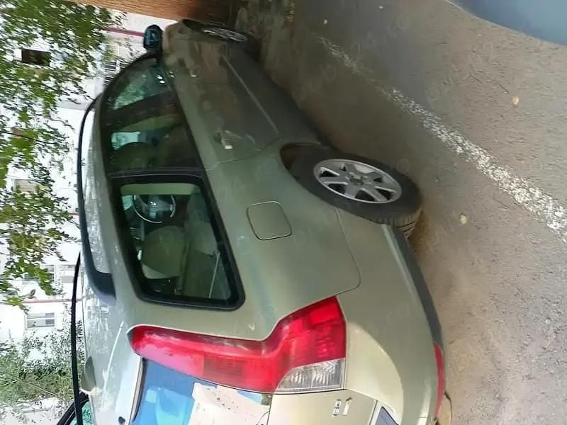 Utilizat 2009 Volvo V50 Break | 4.000 EUR - Imagine 1/4