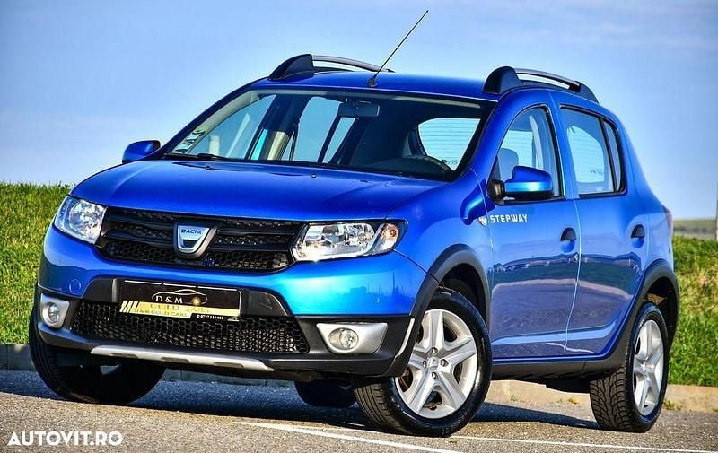 Albastru Utilizat 2015 Dacia Sandero Ambiance Hatchback | 4.990 EUR (Preț OK) - Imagine 1/4