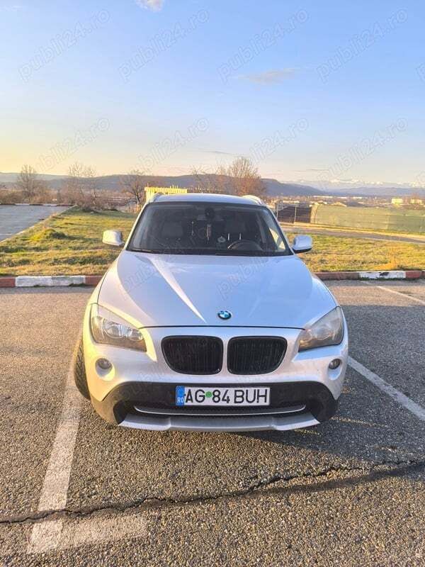 Gri Utilizat 2010 BMW X1 SUV | 5.990 EUR (Puțin scump) - Imagine 1/4