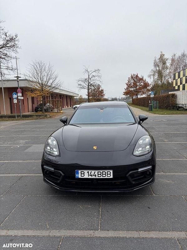 Second-hand Porsche Panamera 4 330 CP (242 kW) 2020 Culoarenegru Berlinǎ