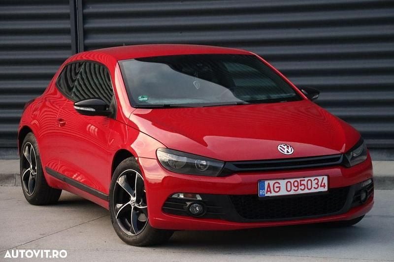 Second-hand VW Scirocco 200 CP (147 kW) 2010 Culoarerosu Coupe