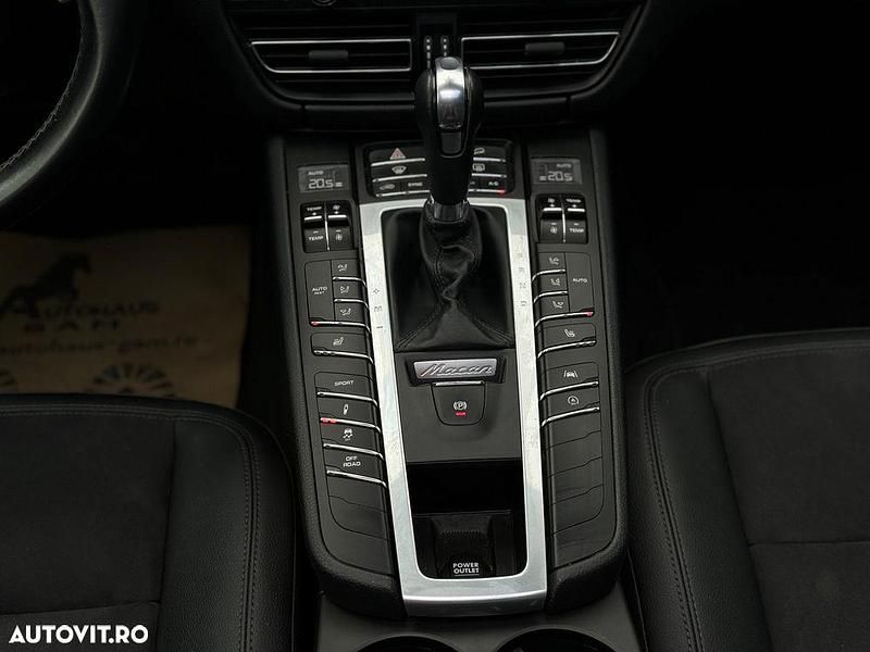 Second-hand Porsche Macan 245 CP (180 kW) 2020 Culoarenegru SUV