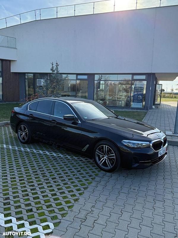 Second-hand BMW 520 iPerformance 184 CP (135 kW) 2021 Culoarenegru Hatchback
