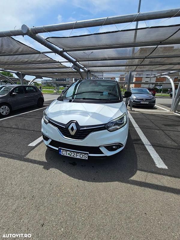 Culoarealb Utilizat 2017 Renault Grand Scénic IV Monovolum | 9.200 EUR (Scump) - Imagine 1/4