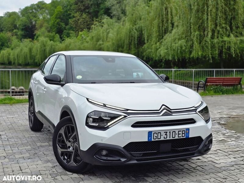 Alb Utilizat 2021 Citroën C4 Hatchback | 12.990 EUR (Scump) - Imagine 1/4
