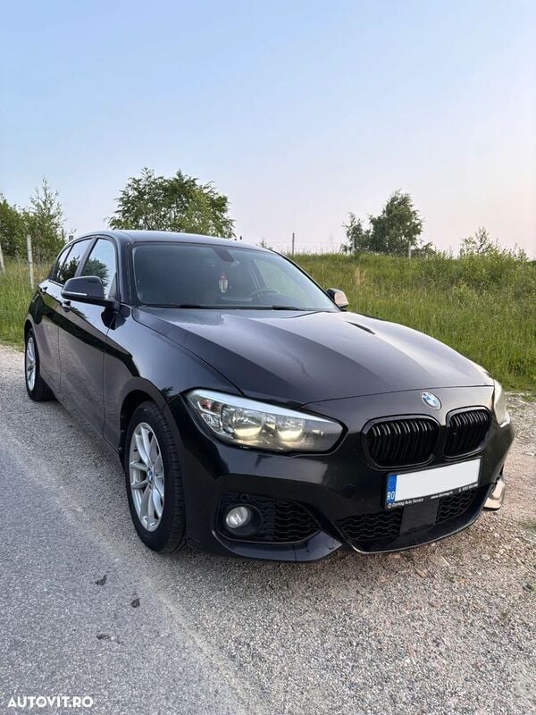 Negru Utilizat 2013 BMW 116 Efficient Dynamics Hatchback | 7.990 EUR (Preț OK) - Imagine 1/4