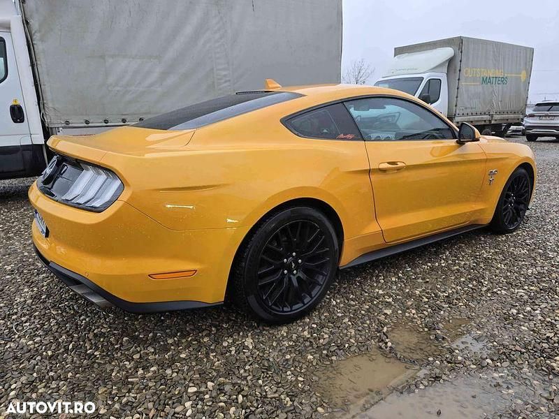 Second-hand Ford Mustang 449 CP (330 kW) 2022 Culoareportocaliu Coupe