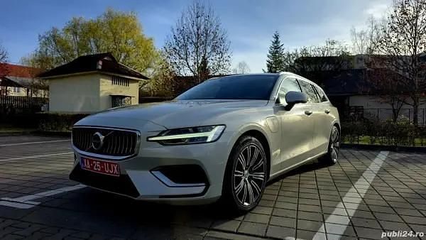 Second-hand Volvo V60 253 CP (186 kW) 2021 Break