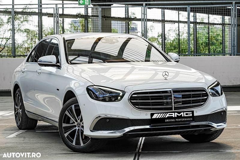 Alb Utilizat 2021 Mercedes E300 Break | 31.550 EUR (Scump) - Imagine 1/4