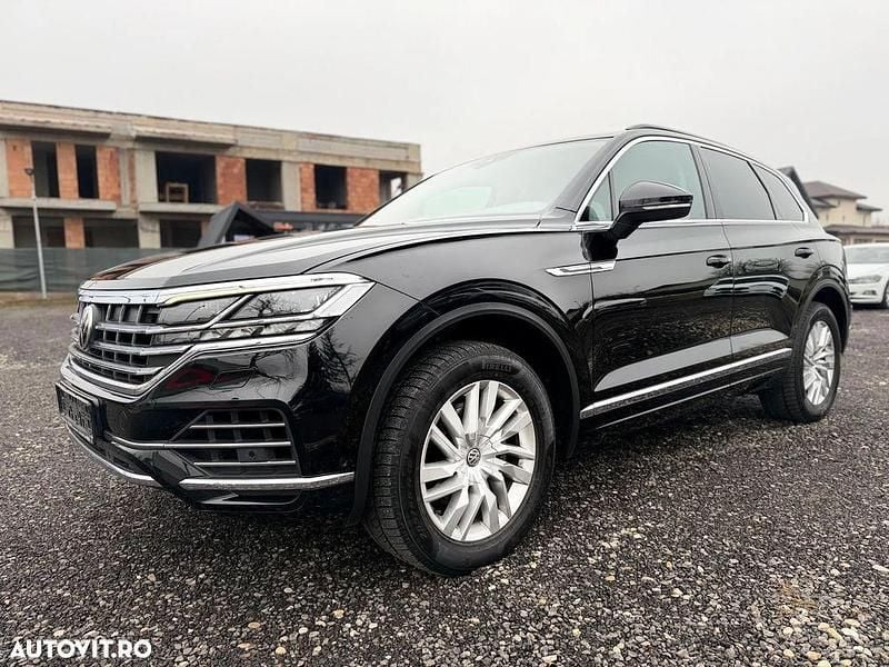 Second-hand VW Touareg Elegance 286 CP (210 kW) 2020 Culoarenegru SUV
