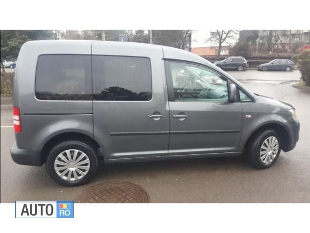 Second-hand VW Caddy 101 CP (74 kW) 2011 Gri Monovolum