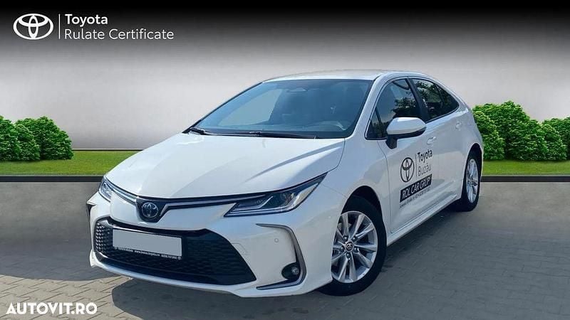 Culoarealb Utilizat 2024 Toyota Corolla Business Edition Berlinǎ | 24.899 EUR (Preț OK) - Imagine 1/4
