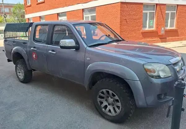 Gri Utilizat 2007 Mazda BT-50 Pickup | 5.200 EUR - Imagine 1/4