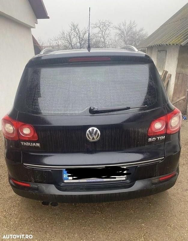 Second-hand VW Tiguan 140 CP (102 kW) 2009 Negru SUV
