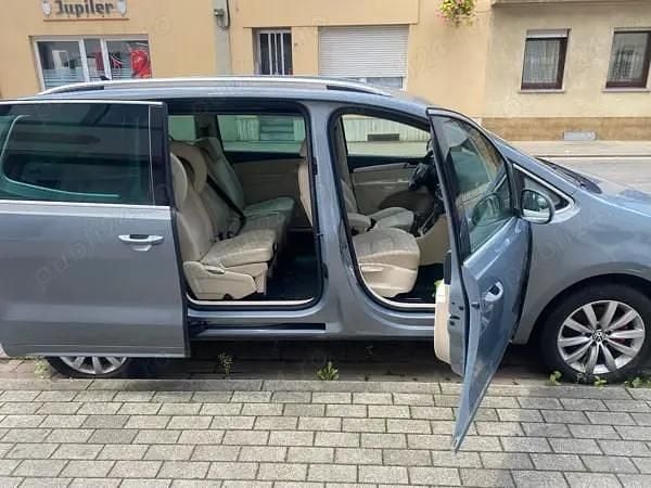 Second-hand VW Sharan 140 CP (102 kW) 2012 Monovolum