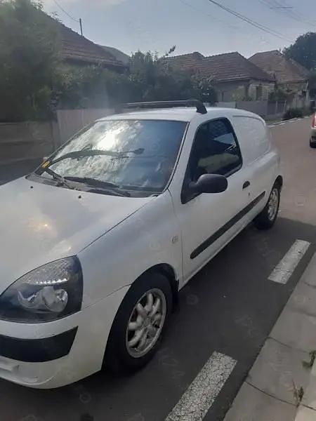 Utilizat 2004 Renault Clio II | 1.500 EUR (Super Preț) - Imagine 1/4