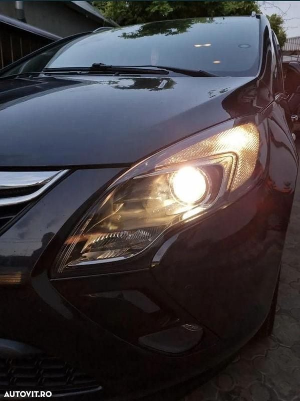 Culoarenegru Utilizat 2013 Opel Zafira Tourer Edition Monovolum | 6.650 EUR (Preț OK) - Imagine 1/4
