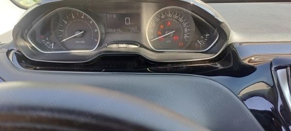 Utilizat 2016 Peugeot 208 Hatchback | 5.700 EUR - Imagine 1/3