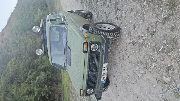 Utilizat 2005 Lada niva SUV | 2.700 EUR - Imagine 1/4