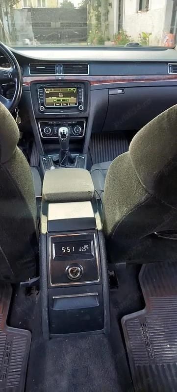 Second-hand Skoda Superb 170 CP (125 kW) 2009 Negru Berlinǎ