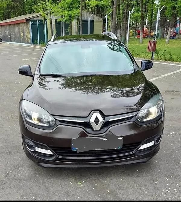 Utilizat 2015 Renault Mégane III Break | 5.000 EUR (Preț OK) - Imagine 1/4