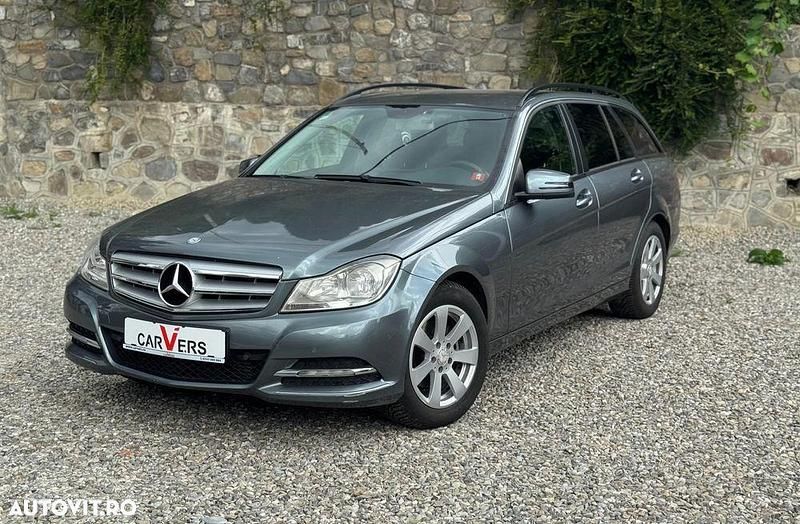 Culoaregri Utilizat 2011 Mercedes C200 Break | 6.590 EUR (Preț OK) - Imagine 1/4