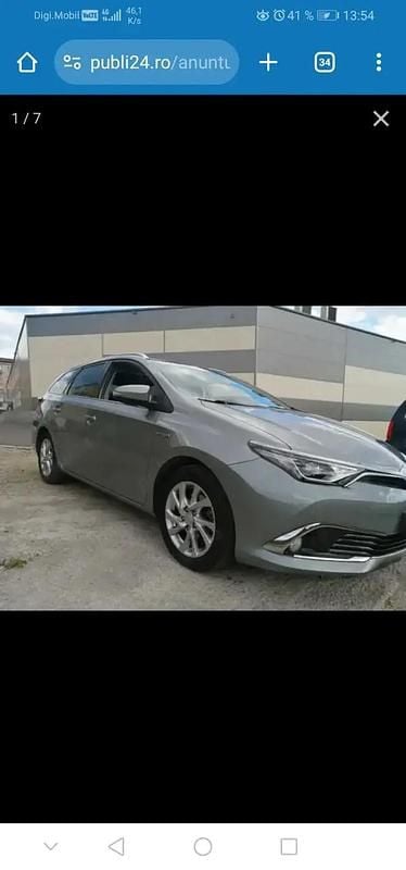 Second-hand Toyota Auris Hybrid 136 CP (100 kW) 2015 Break