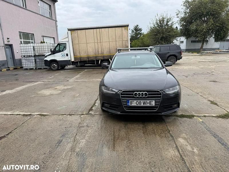 Culoarenegru Utilizat 2013 Audi A4 Break | 8.000 EUR (Preț OK) - Imagine 1/4