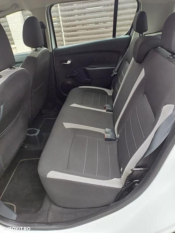 Second-hand Dacia Sandero Prestige 95 CP (69 kW) 2020 Culoarealb Hatchback