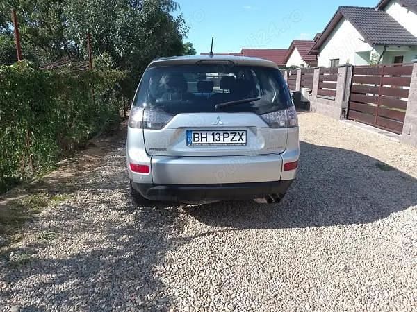 Second-hand Mitsubishi Outlander 140 CP (102 kW) 2010 Argintiu SUV