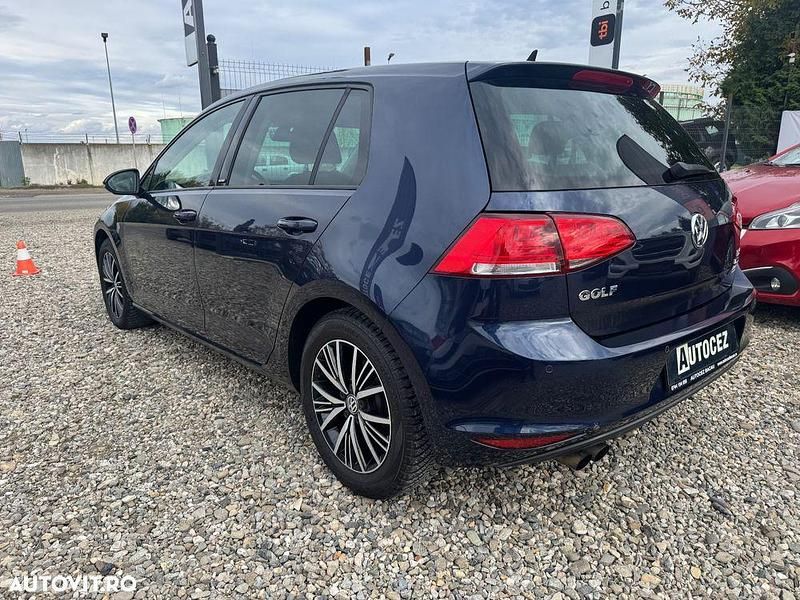 Second-hand VW Golf VII Allstar 125 CP (91 kW) 2017 Culoarealbastru Hatchback