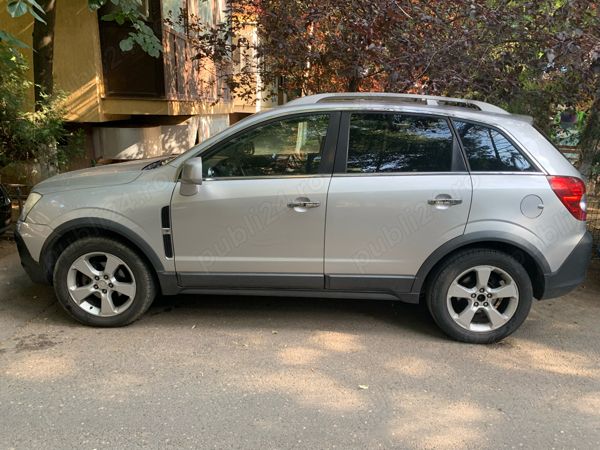 Gri Utilizat 2009 Opel Antara SUV | 3.850 EUR (Preț bun) - Imagine 1/4